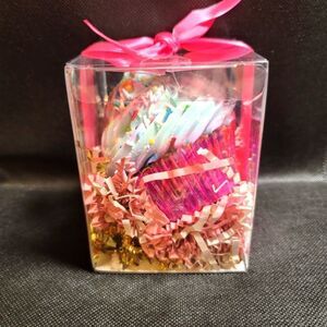 Bath Bomb - Cupcake With Blue Icing and Sprinkles - Berry Bliss